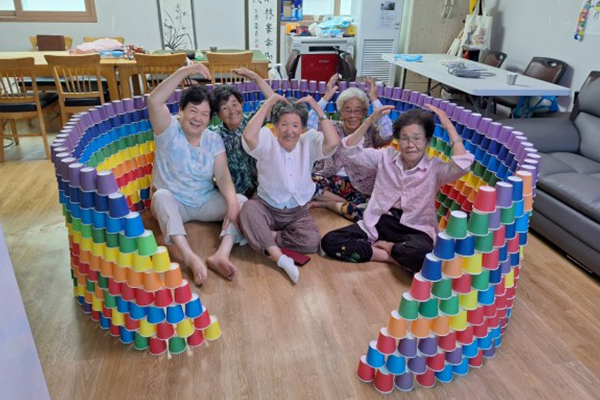 경로당행복도우미사업 사진 2